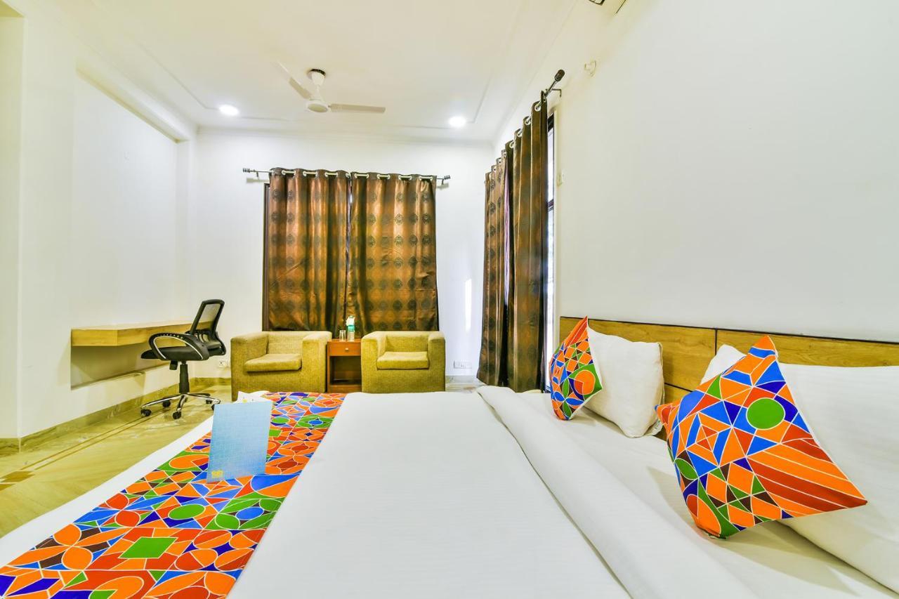 Fabhotel Rallkmas Cyber City Gurgaon Zewnętrze zdjęcie
